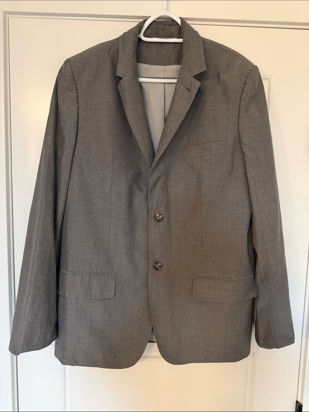 A.P.C. Classic Men's Gray Two-Button Blazer